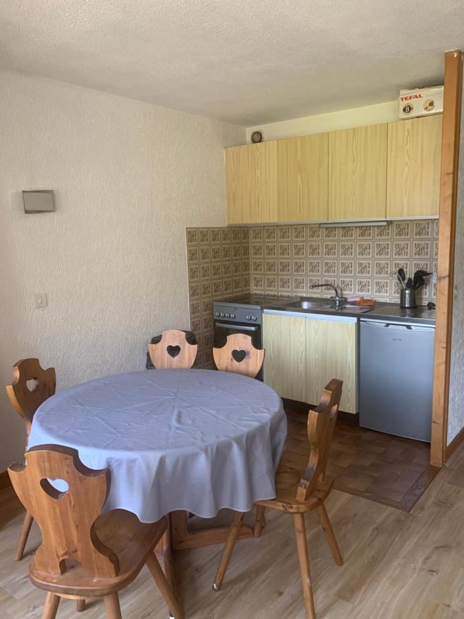 Appartement Avec Acces Piscine- Station- 4 Personnes Saint-Jean-dʼAulps Dış mekan fotoğraf